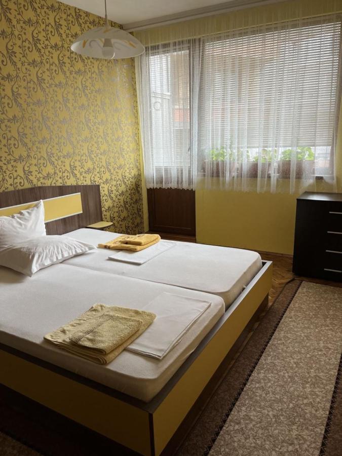 Apartment Geni Pomorie Exterior foto